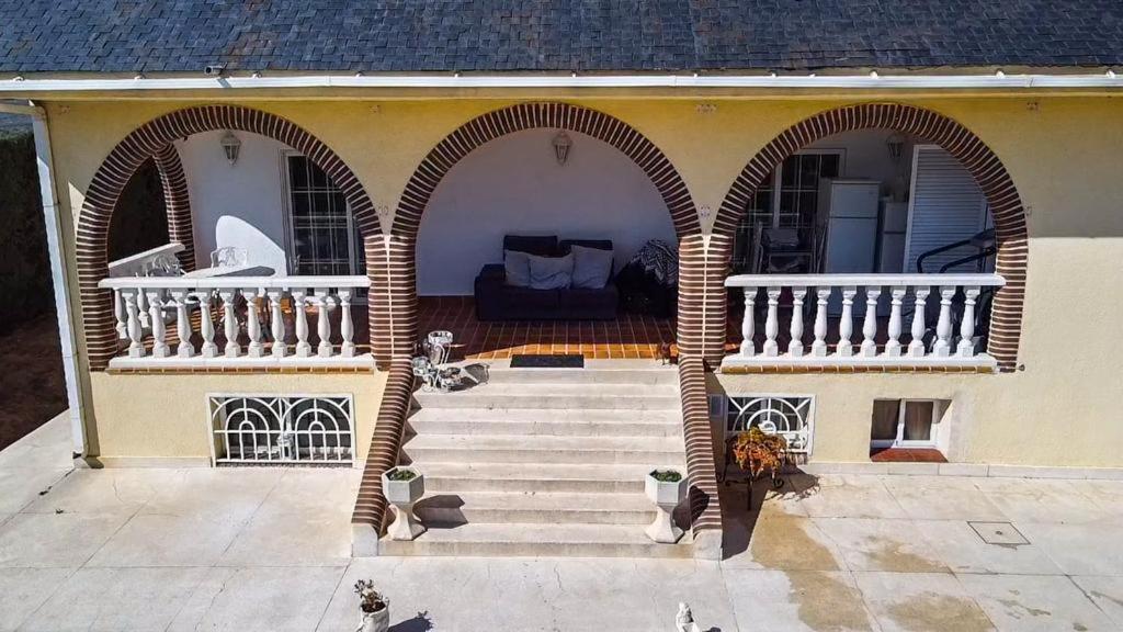Villa Quiroga Villaviciosa de Odon Luaran gambar
